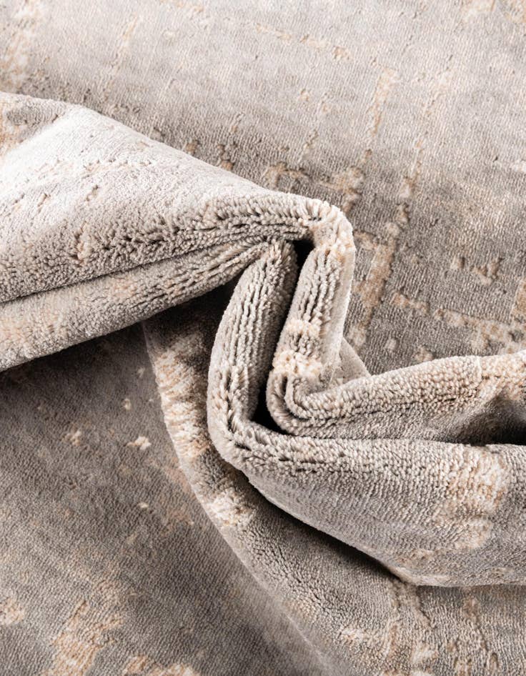 Detail image of Jill Zarin 7' 10 x 7' 10 Uptown Lexington Avenue Square Rug