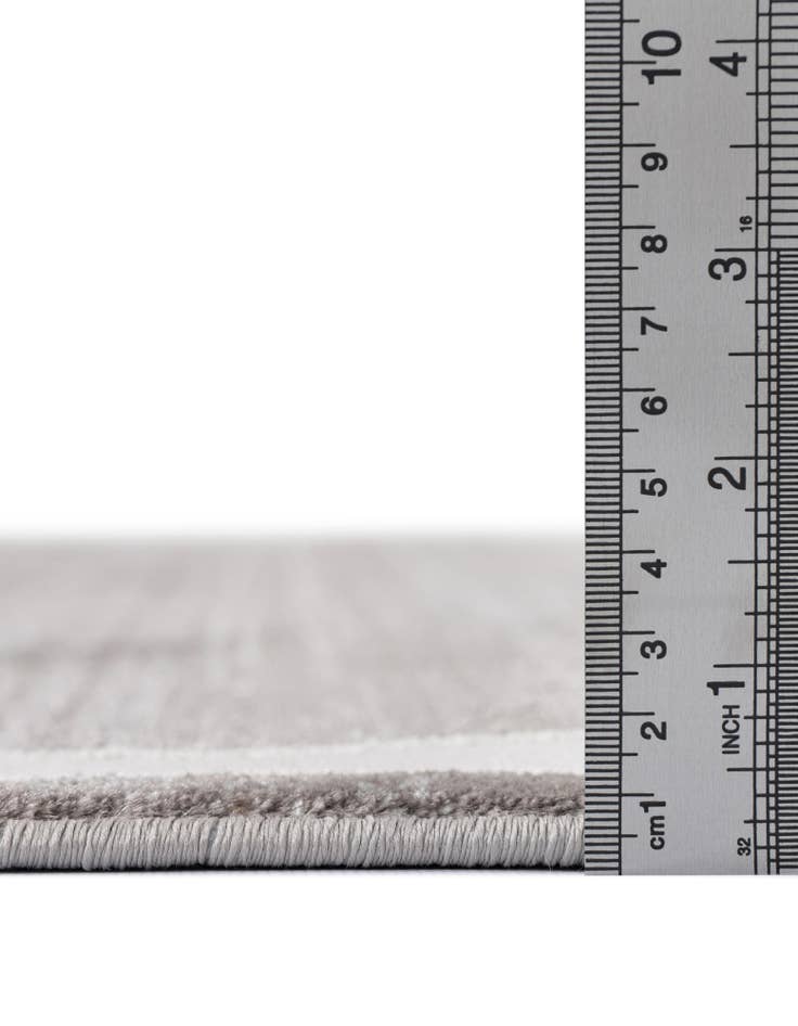 Detail image of Jill Zarin 7' 10 x 7' 10 Uptown Lenox Hill Square Rug