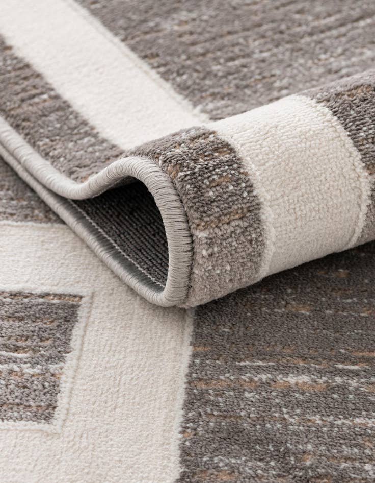 Detail image of Jill Zarin 7' 10 x 7' 10 Uptown Lenox Hill Square Rug