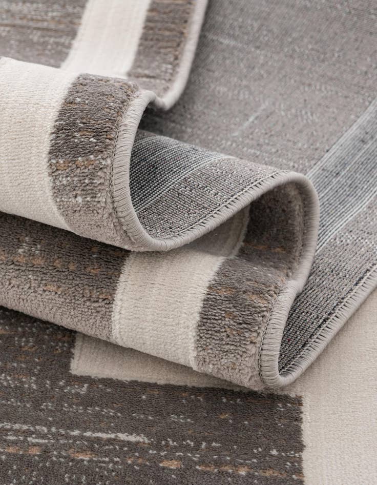 Detail image of Jill Zarin 7' 10 x 7' 10 Uptown Lenox Hill Square Rug