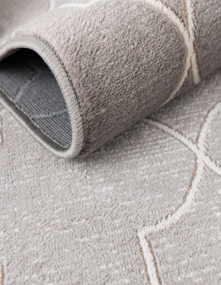 Detail image of Jill Zarin 7' 10 x 7' 10 Uptown Lincoln Center Square Rug