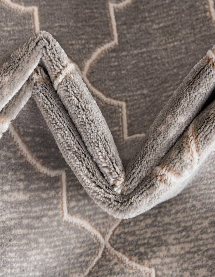 Detail image of Jill Zarin 7' 10 x 7' 10 Uptown Lincoln Center Square Rug