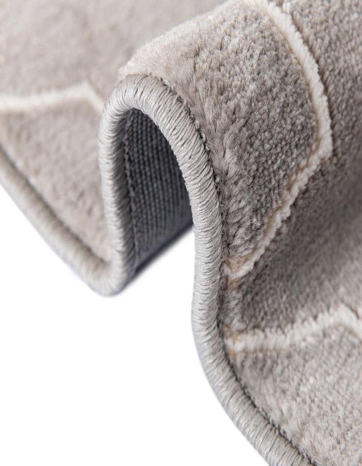 Detail image of Jill Zarin 7' 10 x 7' 10 Uptown Lincoln Center Square Rug