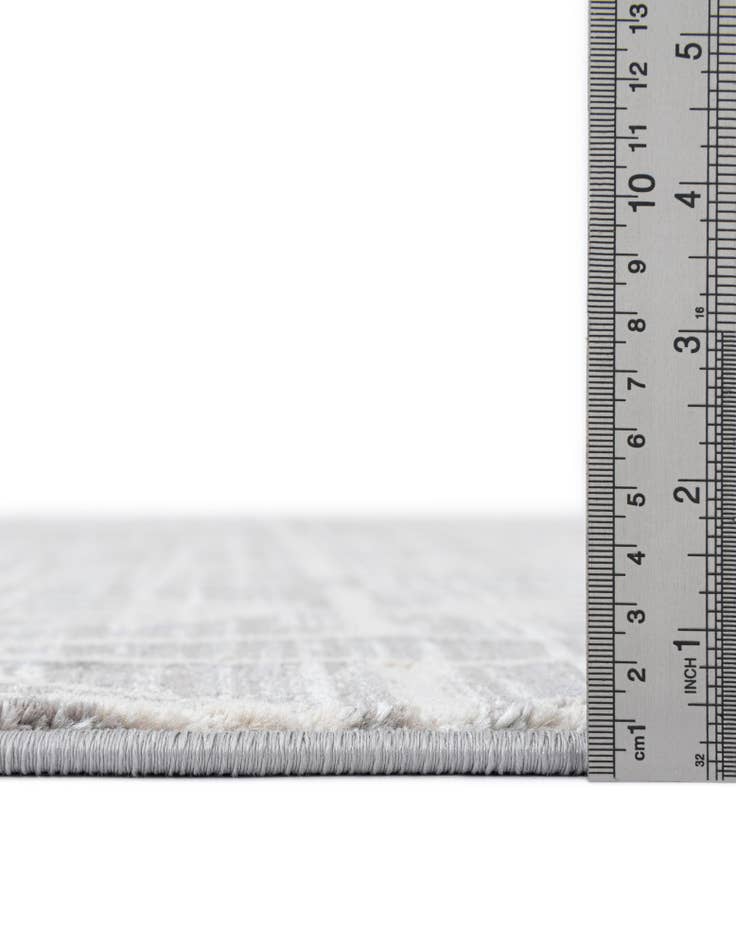 Detail image of Jill Zarin 7' 10 x 7' 10 Uptown Fifth Avenue Square Rug