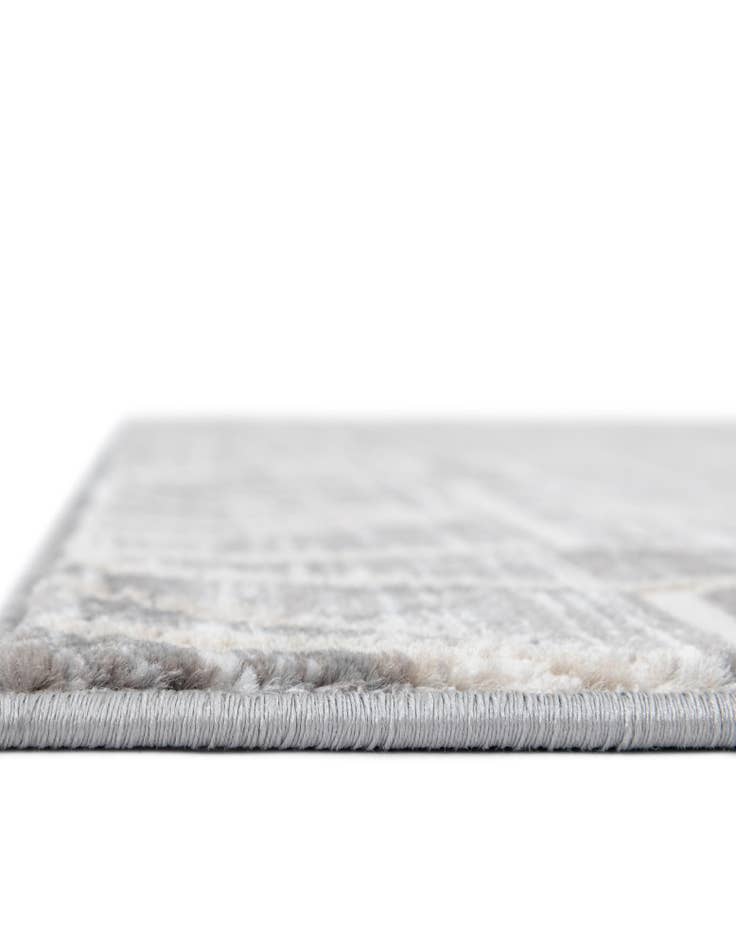 Detail image of Jill Zarin 7' 10 x 7' 10 Uptown Fifth Avenue Square Rug