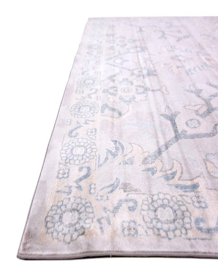 Detail image of  8' x 8' Victoria Square Rug