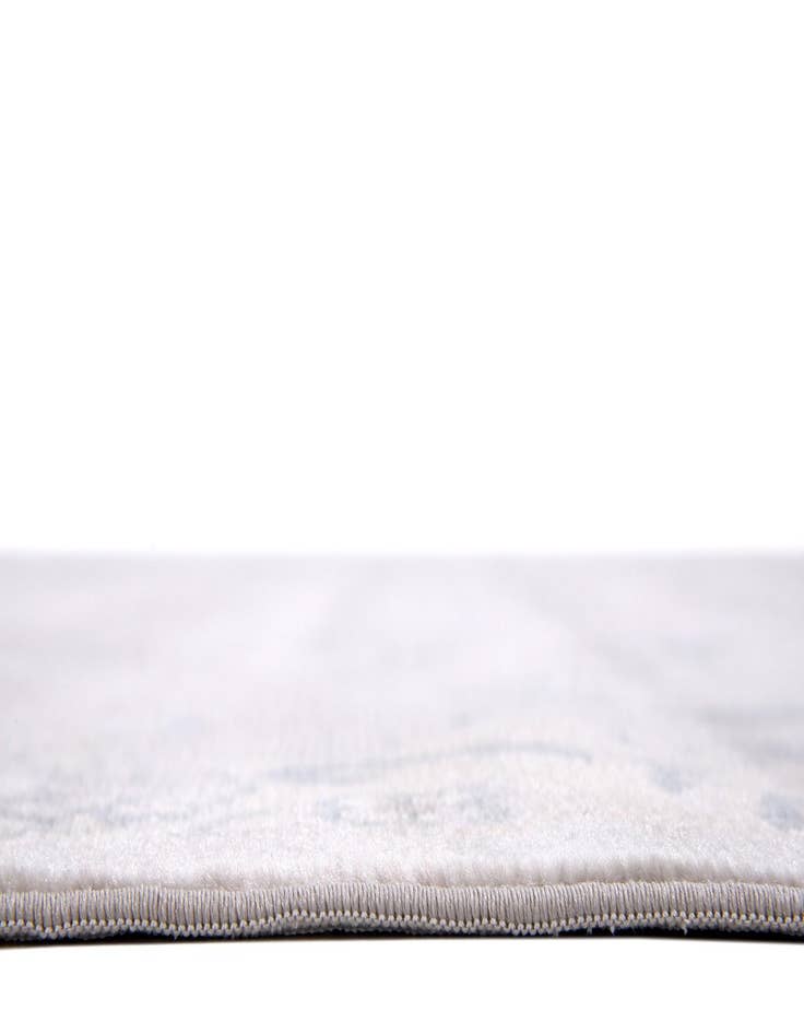 Detail image of  8' x 8' Victoria Square Rug