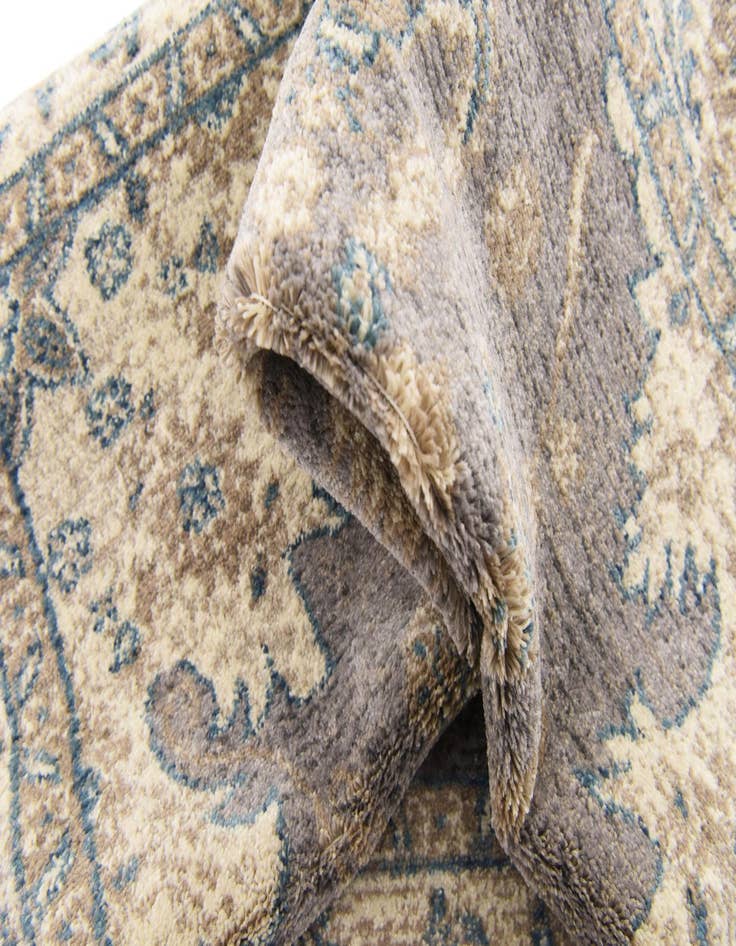 Detail image of  5' x 5' Viola Square Rug