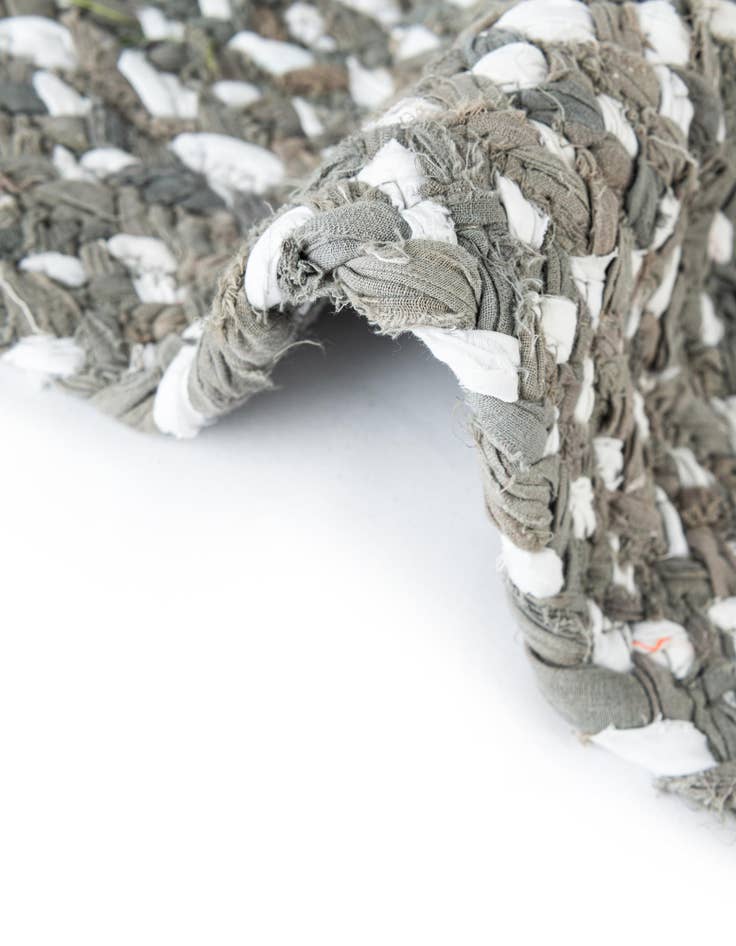 Detail image of  0' 9 x 2' 6  Hand Braided Chindi Stair Rug