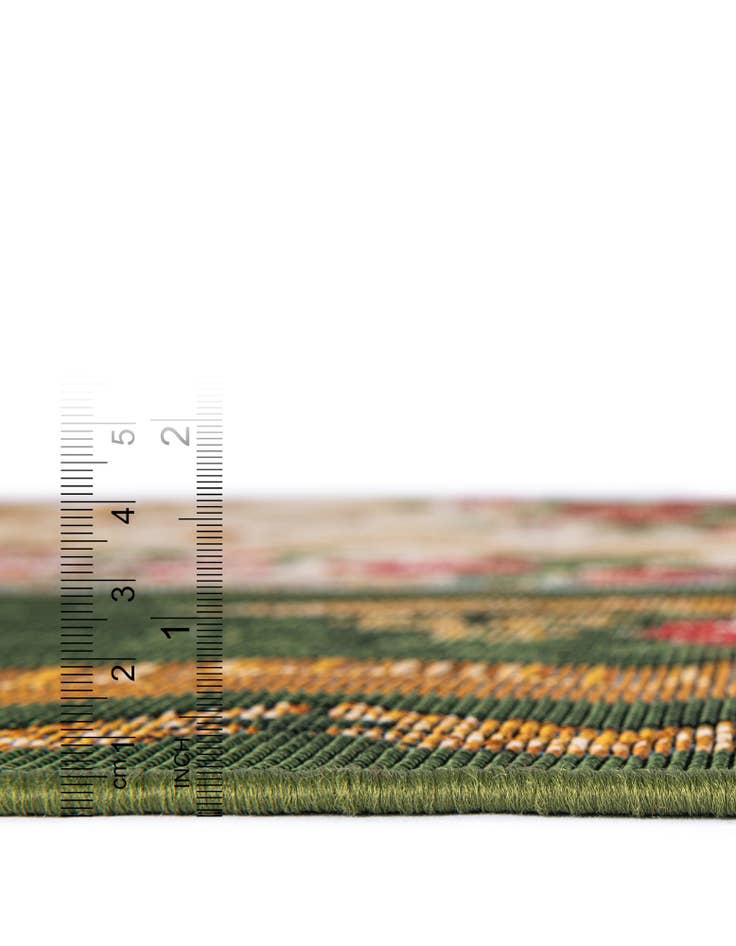 Detail image of  9' x 12'  Washable Traditional Indoor / Outdoor Rug