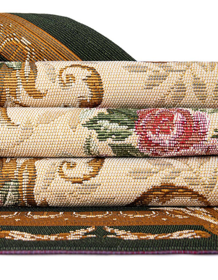 Detail image of  9' x 12'  Washable Traditional Indoor / Outdoor Rug