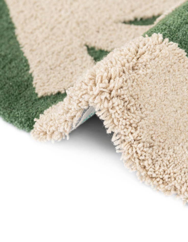 Detail image of  4' 1 x 4' 1 Handtufted Wool Round Rug