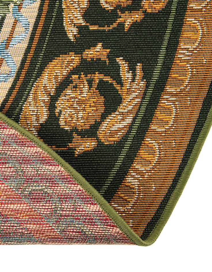 Detail image of  4' x 4'  Washable Traditional Indoor / Outdoor Round Rug