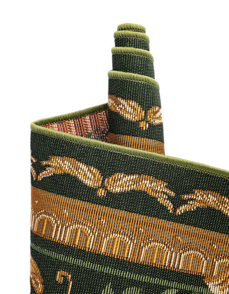 Detail image of  4' x 4'  Washable Traditional Indoor / Outdoor Round Rug