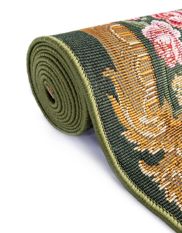 Detail image of  2' x 5'  Washable Traditional Indoor / Outdoor Runner Rug