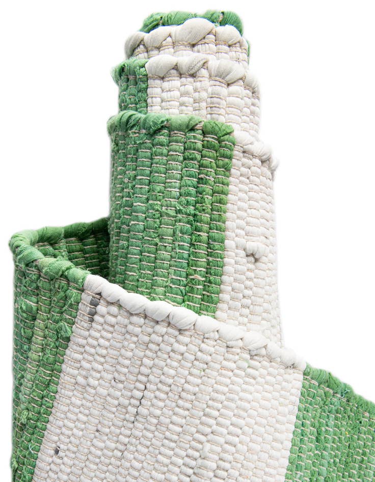 Detail image of  7' 10 x 7' 10  Hand Woven Chindi Rag Square Rug