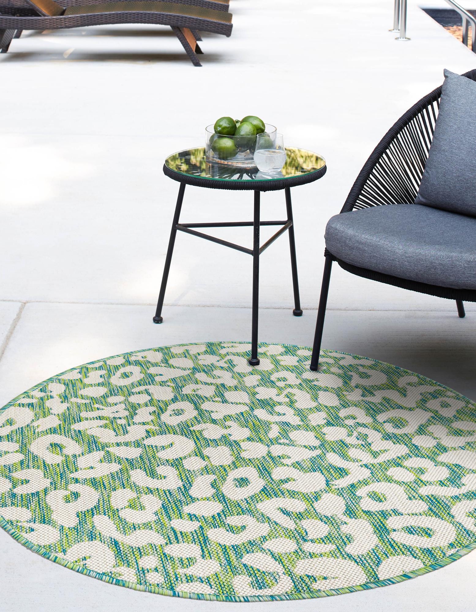 Green Blue 4' x 4' Safari Indoor / Outdoor Round Rug | Rugs.com