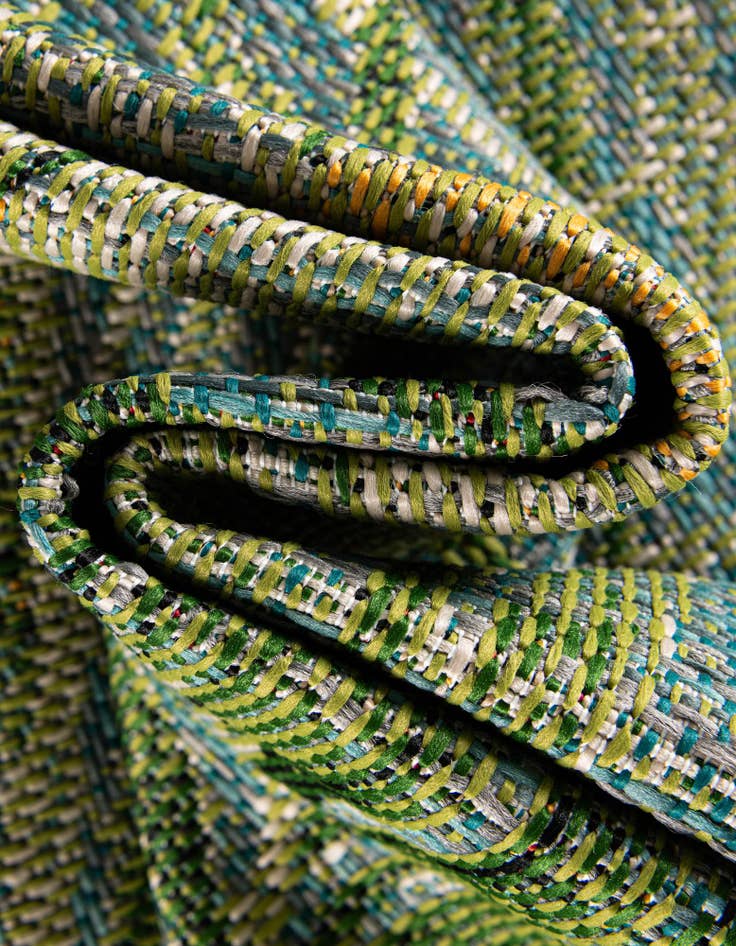 Detail image of  7' 10 x 7' 10  Washable Botanical Indoor / Outdoor Square Rug