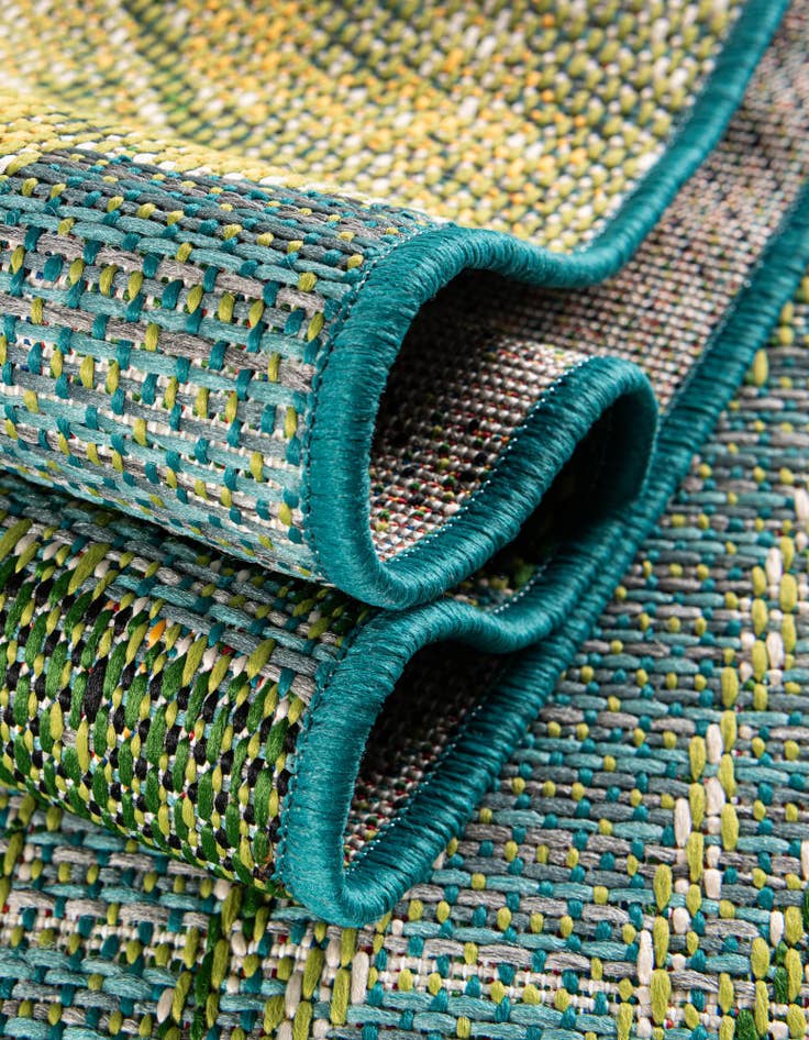 Detail image of  7' 10 x 7' 10  Washable Botanical Indoor / Outdoor Square Rug