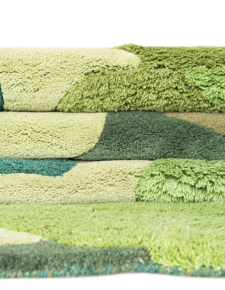 Detail image of  4' 1 x 6' 1 Moss Garden Freeform Rug