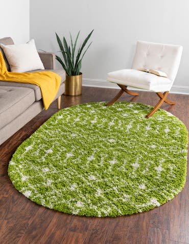  7' 10 x 10' Moroccan Trellis Shag Oval Rug