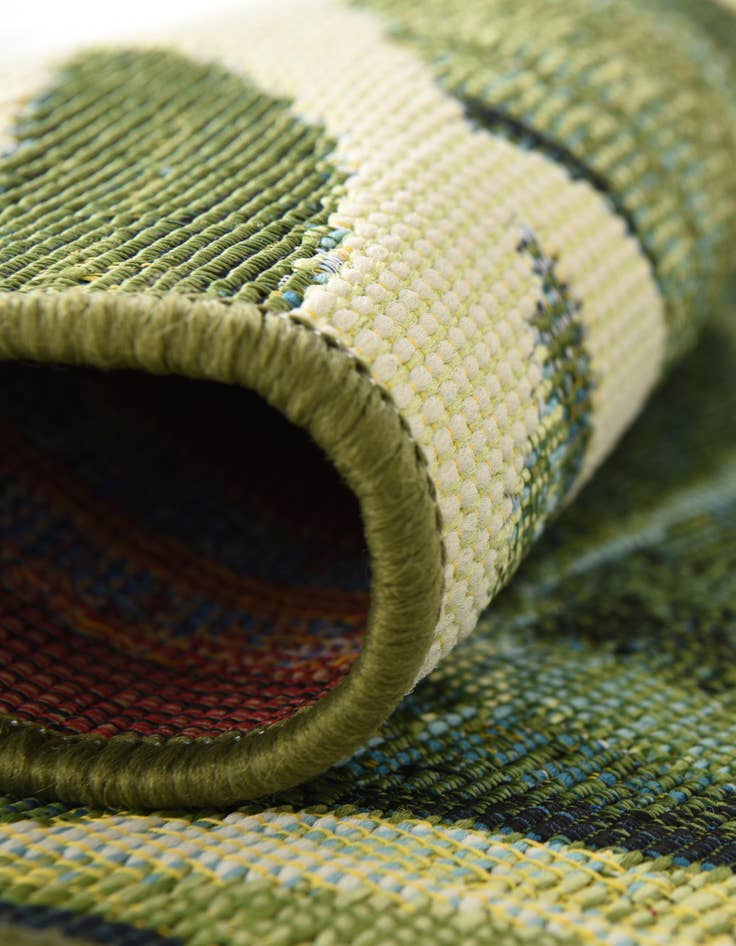 Detail image of  7' 10 x 10'  Washable Botanical Indoor / Outdoor Oval Rug