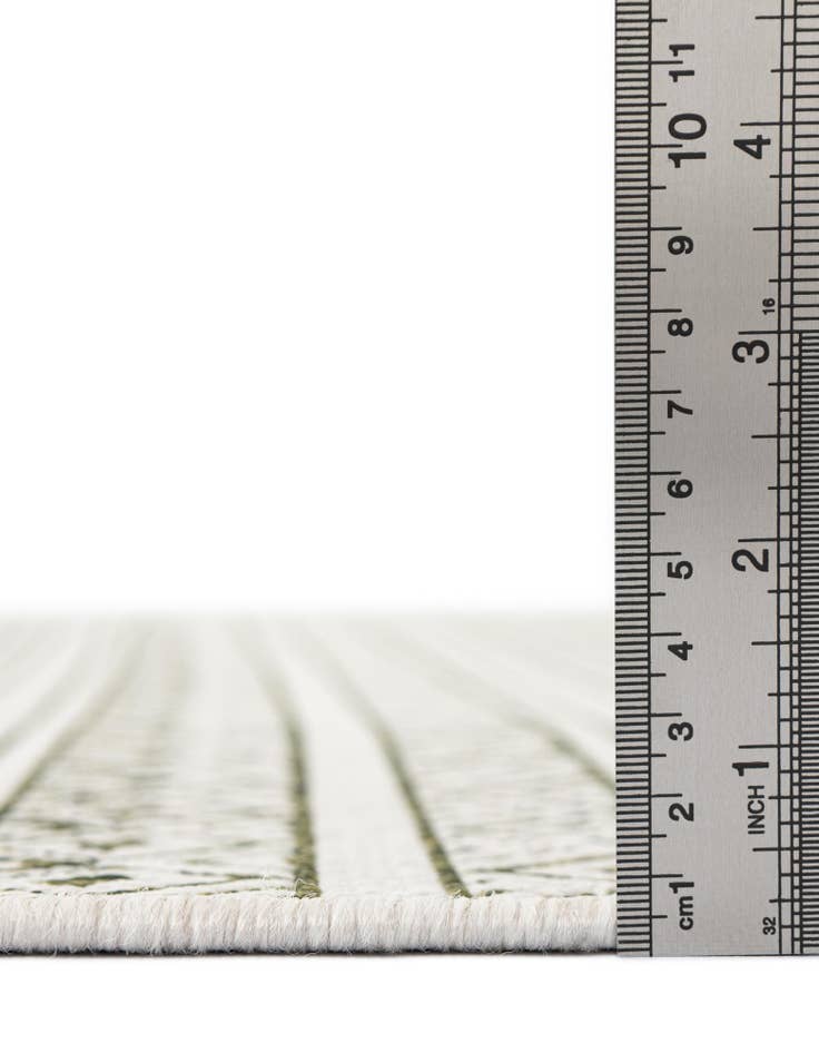 Detail image of  7' 10 x 10'  Washable Ribbon Indoor / Outdoor Oval Rug