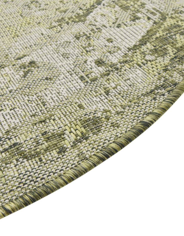 Detail image of  3' x 5' 3  Washable Traditional Indoor / Outdoor Oval Rug
