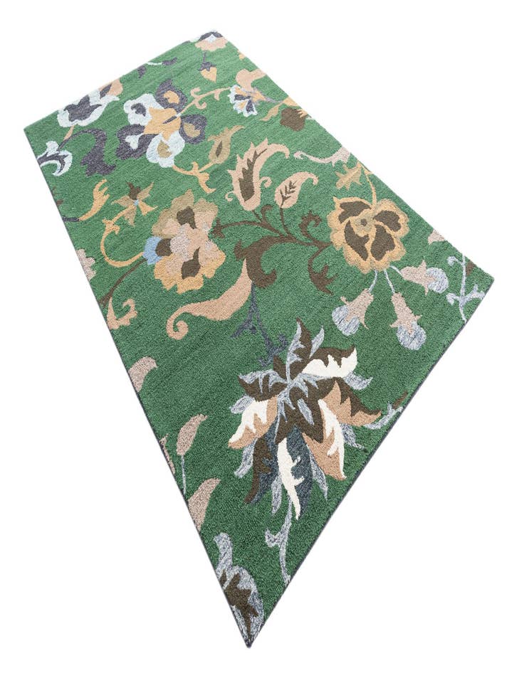 Detail image of  5' 1 x 8' Agra Rug