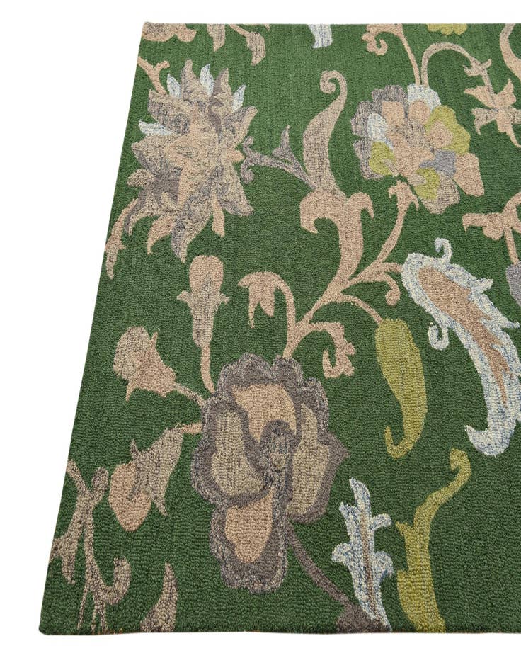 Detail image of  5' 1 x 8' Agra Rug