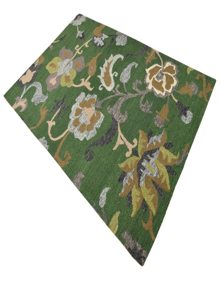 Detail image of  5' 1 x 8' Agra Rug