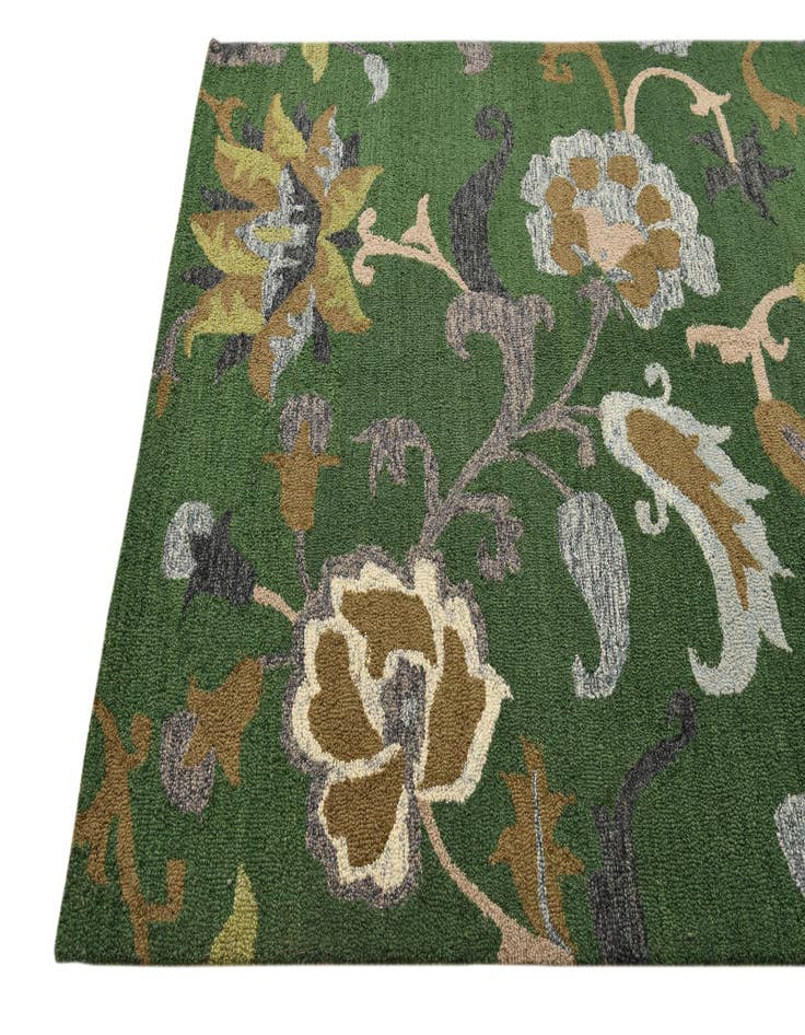 Detail image of  5' 1 x 8' Agra Rug