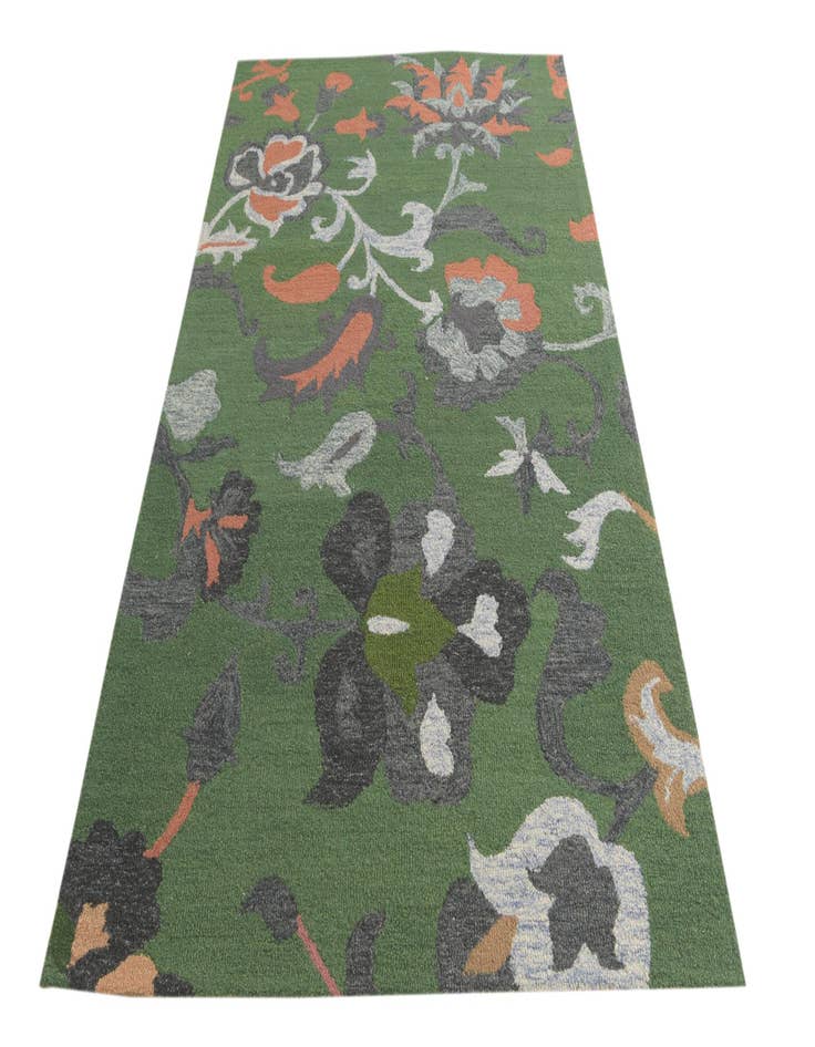 Detail image of  5' x 8' Agra Rug