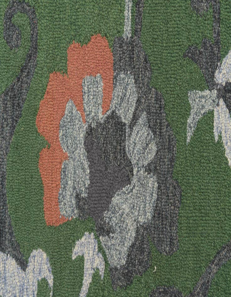 Detail image of  5' x 8' Agra Rug