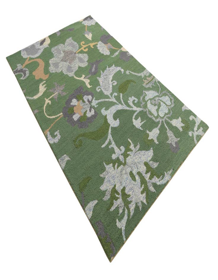 Detail image of  5' x 8' Agra Rug