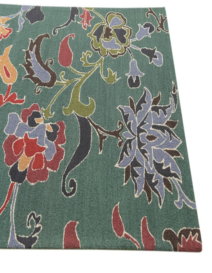 Detail image of 5' x 8' Agra Wool Rug