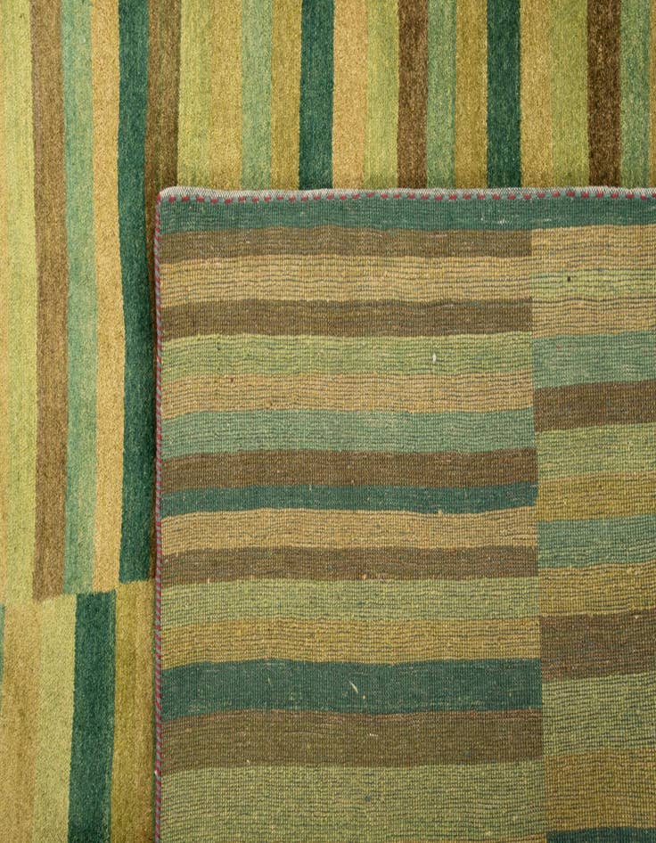 Detail image of  5' 1 x 6' 6 Amaleh Wool Rug