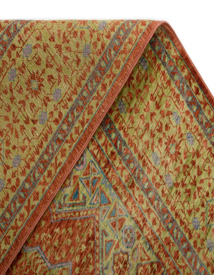 Detail image of  4' 11 x 6' 6 Amina Rug