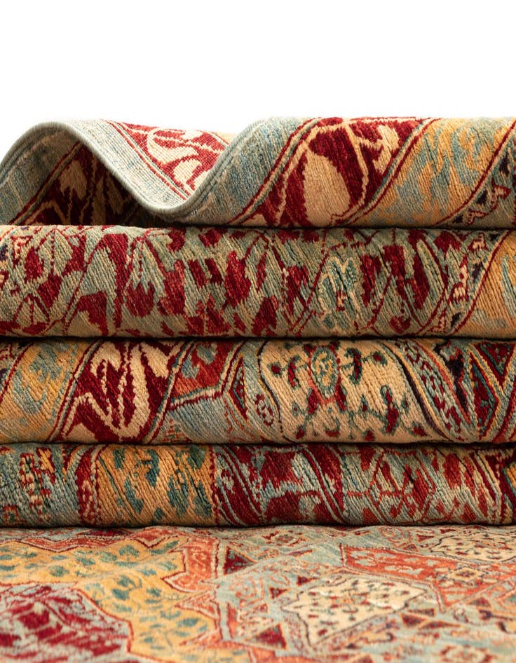 Detail image of  12' 3 x 15' 8 Amina Wool Rug