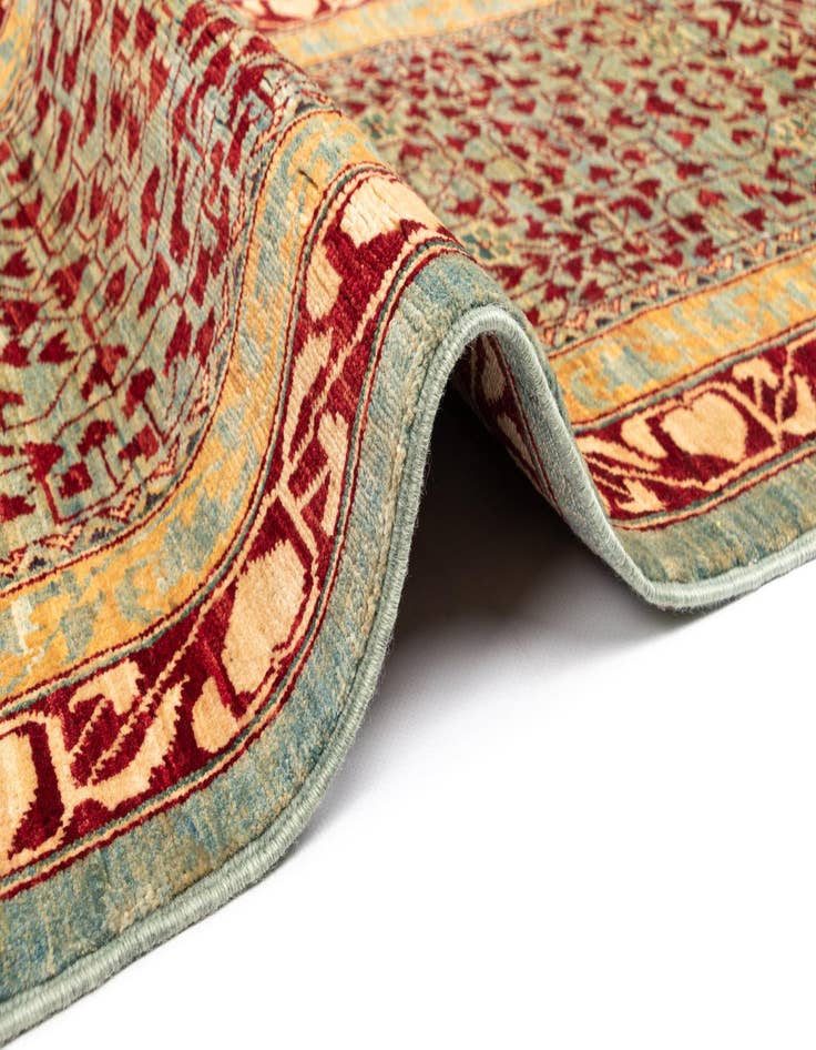 Detail image of  12' 3 x 15' 8 Amina Wool Rug