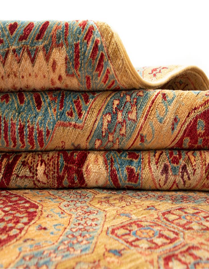 Detail image of  8' 10 x 11' 7 Amina Wool Rug