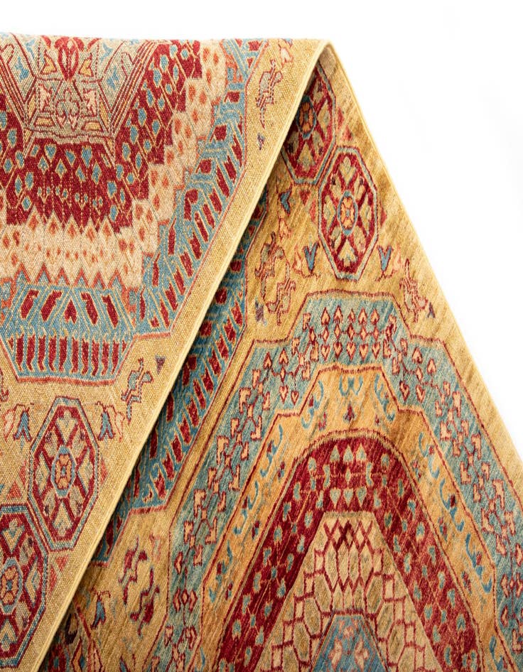 Detail image of  8' 10 x 11' 7 Amina Wool Rug