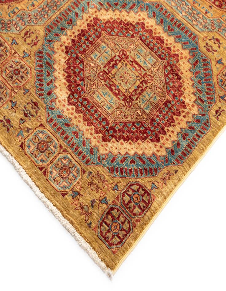 Detail image of  8' 10 x 11' 7 Amina Wool Rug