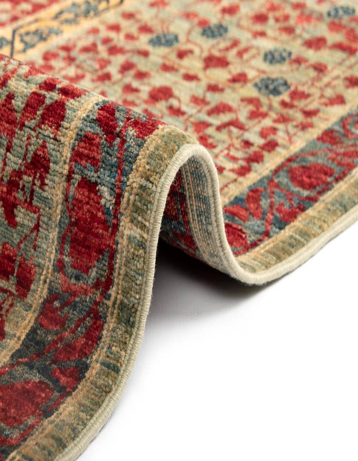 Detail image of  8' 1 x 9' 10 Amina Wool Rug