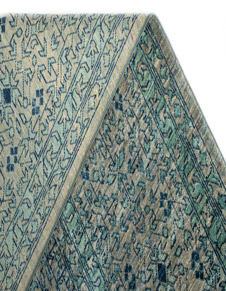 Detail image of  8' 3 x 11' 3 Amina Wool Rug