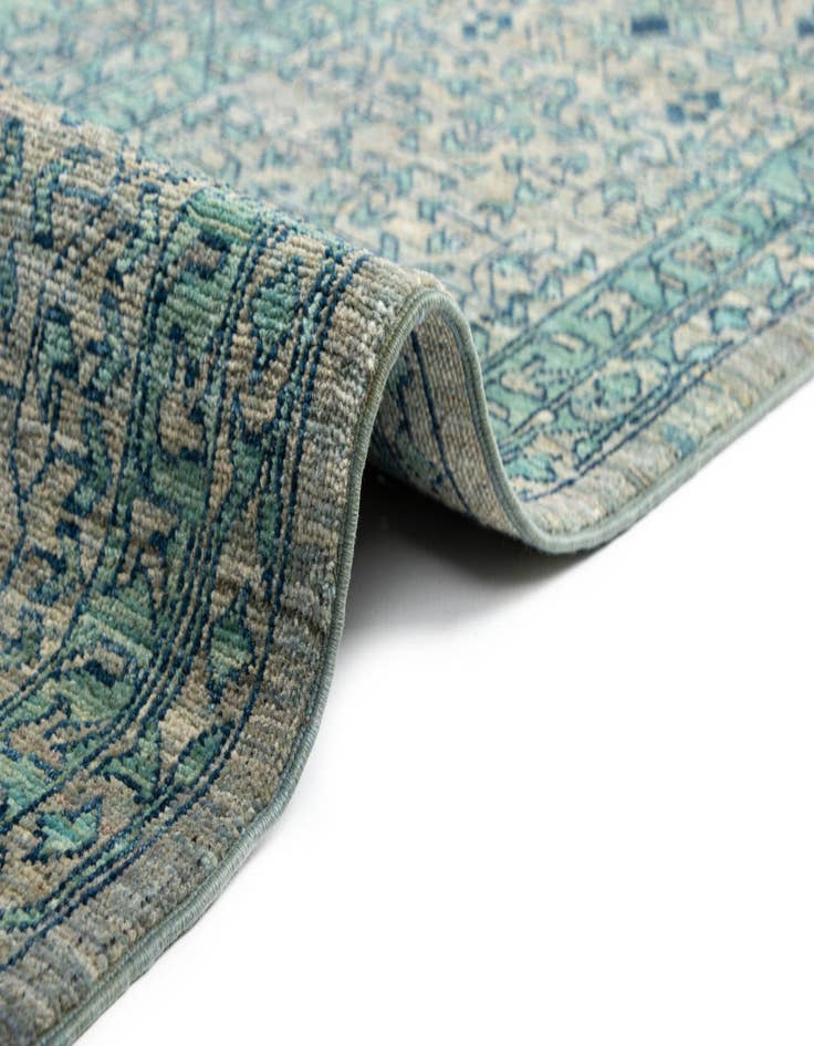 Detail image of  8' 3 x 11' 3 Amina Wool Rug