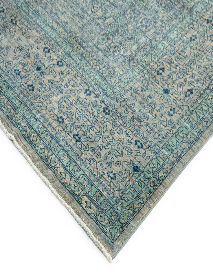 Detail image of  8' 3 x 11' 3 Amina Wool Rug