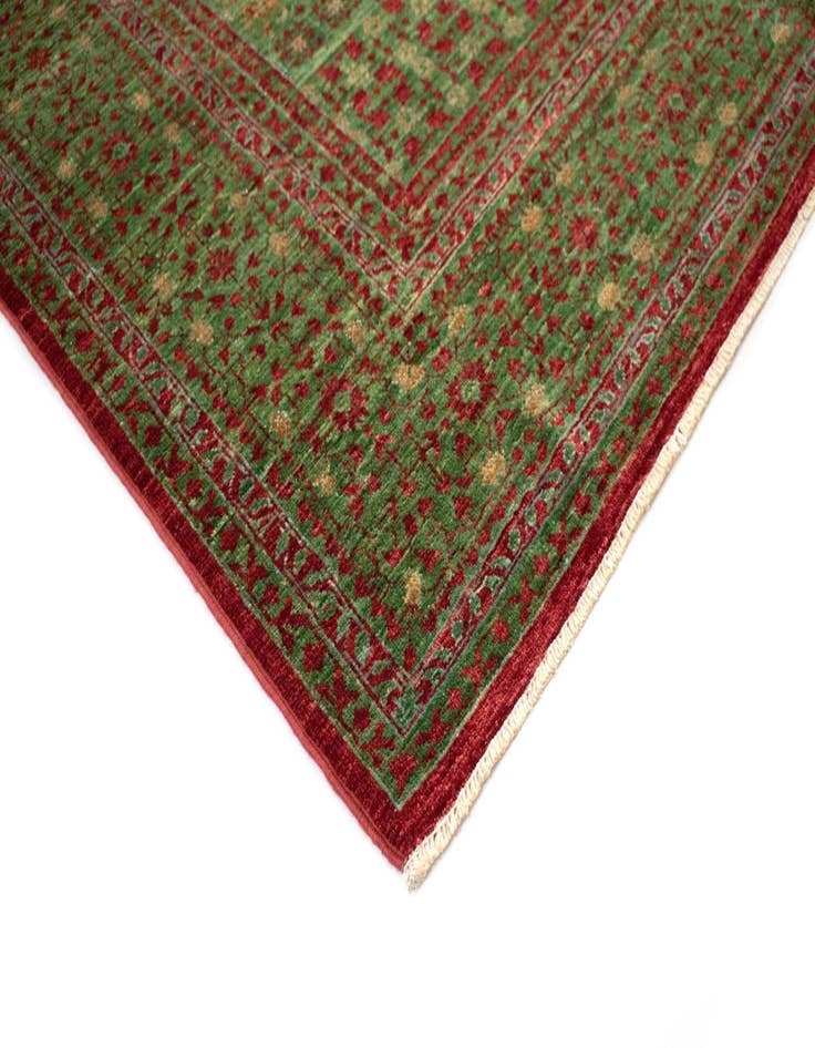 Detail image of  4' 9 x 6' 8 Amina Wool Rug