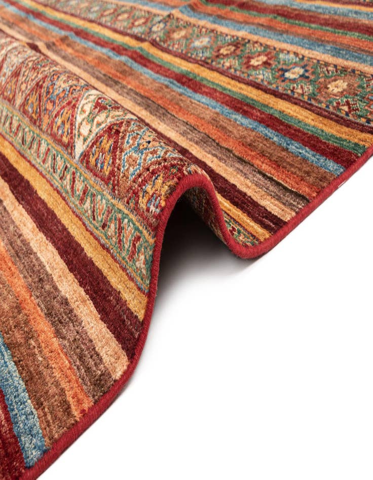 Detail image of  6' 9 x 9' 11 Ariana Rug