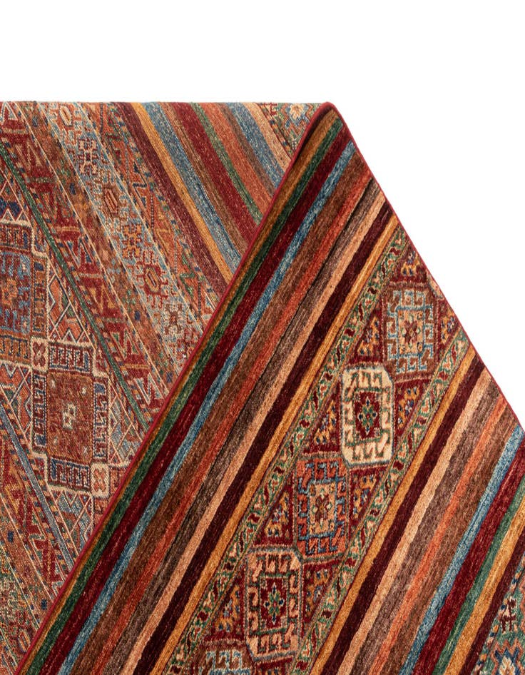 Detail image of  6' 9 x 9' 11 Ariana Rug